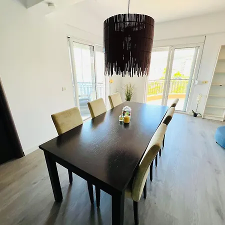 Santa Eye Apartment Apartment *